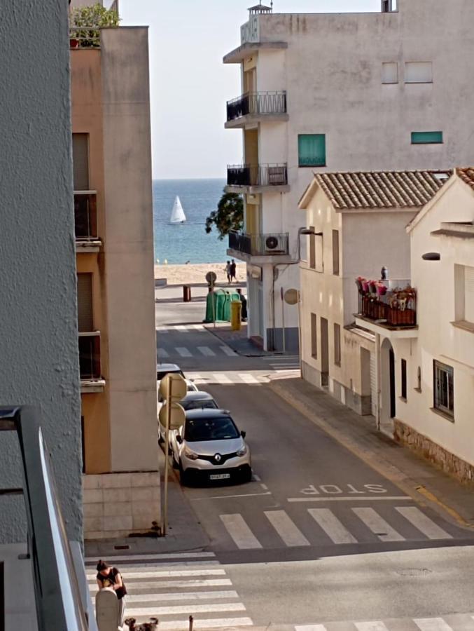 Apartament Edifici Simbat A 150M De La Platja Daire Palamós Dış mekan fotoğraf